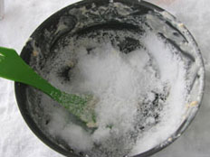 Using snow to wash oatmeal pancakes pot